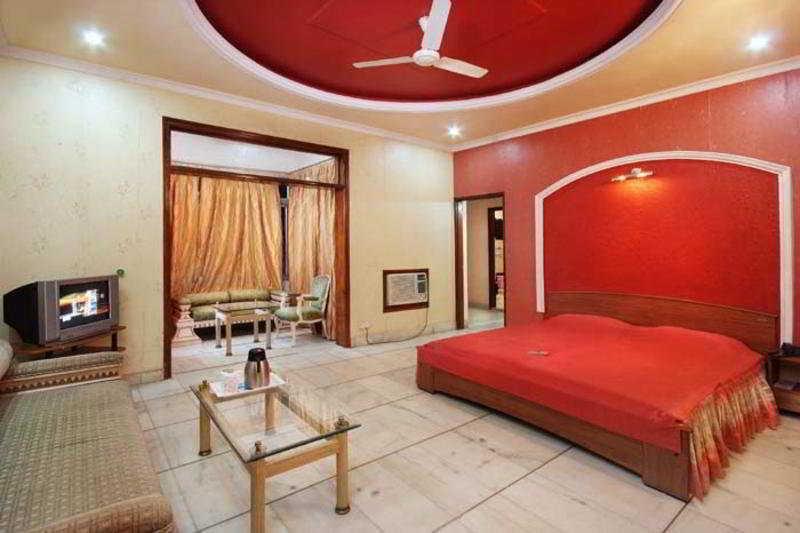 Hotel Mandakini Palace Kanpur Pokój zdjęcie